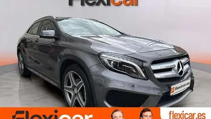 Käytetty Mercedes GLA200 AMG line 136 HP (100 kW) 2017 Harmaa Katumaasturi