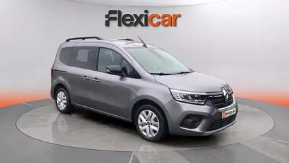 Usado Renault Kangoo Techno 95 CV (69 kW) 2023 Gris Monovolumen
