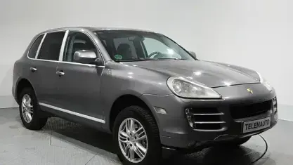 Käytetty Porsche Cayenne S 385 HP (283 kW) 2007 Harmaa Katumaasturi