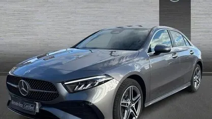 Usado 2025 Mercedes A250 AMG line Berlina | 38.900 € (Precio justo)
