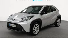Gris Usado 2024 Toyota Aygo Play Utilitario | 13.864 € (Precio justo)