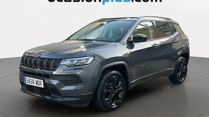 Usado Jeep Compass Night Eagle 130 CV (95 kW) 2023 Gris SUV