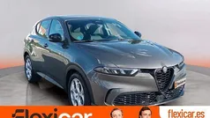 Gris / plata Usado 2023 Alfa Romeo Tonale Sprint SUV | 27.690 € (Precio justo)