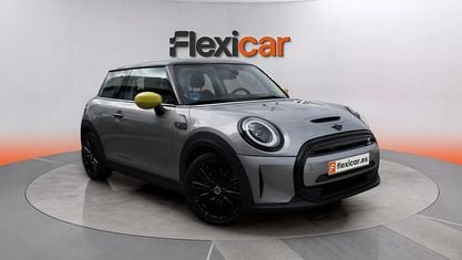 Begagnad Mini Cooper SE 135 kW (184 HK) 2023 Grå Halvkombi