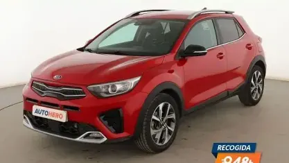 Usado Kia Stonic Gold 120 CV (88 kW) 2021 Rojo SUV