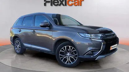 Usado Mitsubishi Outlander Motion 150 CV (110 kW) 2017 Gris SUV