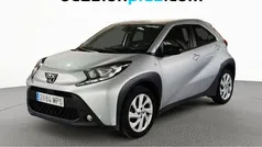 Usado 2024 Toyota Aygo Play Utilitario | 13.273 € (Precio justo)