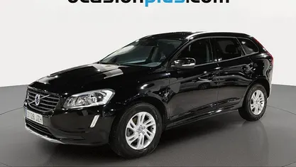 Käytetty Volvo XC60 Kinetic 150 HP (110 kW) 2017 Musta Katumaasturi