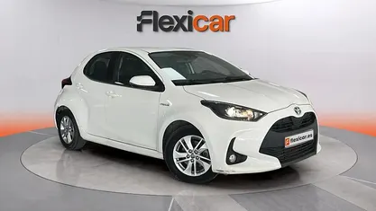 Usado Toyota Yaris Hybrid Active 116 CV (85 kW) 2021 Utilitario