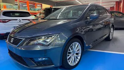 Gris / plata Usado 2020 Seat Leon FR Familiar | 15.990 € (Precio justo)
