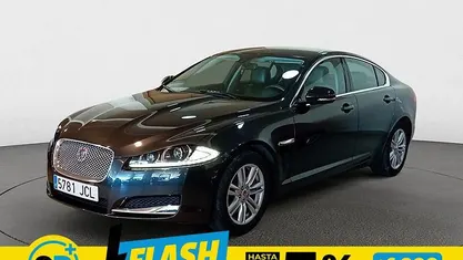 Gris Usado 2015 Jaguar XF Luxury Berlina | 16.900 € (Precio justo)