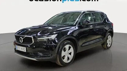 Negro Usado 2019 Volvo XC40 Momentum SUV | 19.537 € (Buen precio)