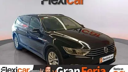 Usado VW Passat Advance 120 CV (88 kW) 2017 Negro Familiar