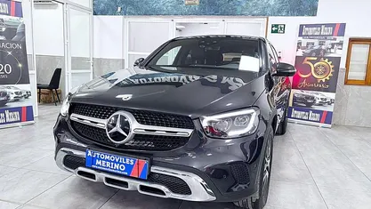 Usado Mercedes GLC200 163 CV (119 kW) 2021 Negro SUV