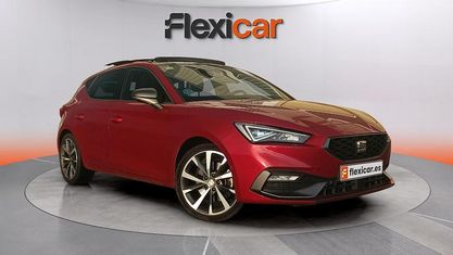 Usado Seat Leon FR 150 CV (110 kW) 2020 Rojo Utilitario