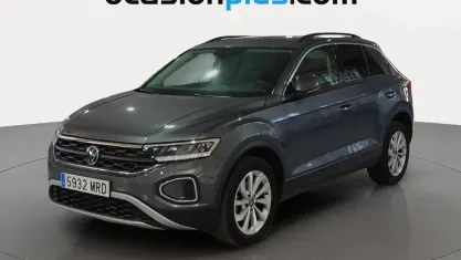 Usado VW T-Roc Life 110 CV (80 kW) 2024 Gris SUV