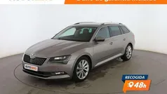 Gris Usado 2015 Skoda Superb Style Familiar | 15.399 € (Precio justo)
