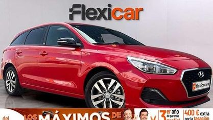 Begagnad Hyundai i30 GO! 120 HK (88 kW) 2019 Röd Kombi