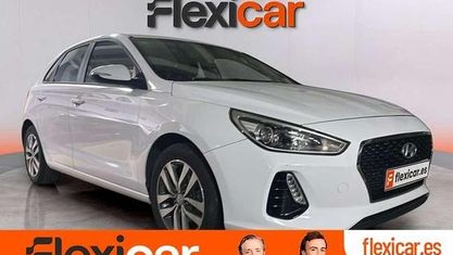 Usado Hyundai i30 GO! 120 CV (88 kW) 2019 Beige Familiar