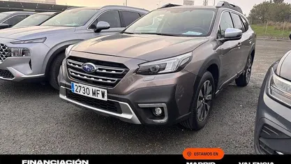 Marrón Usado 2023 Subaru Outback Familiar | 27.450 € (Precio justo)