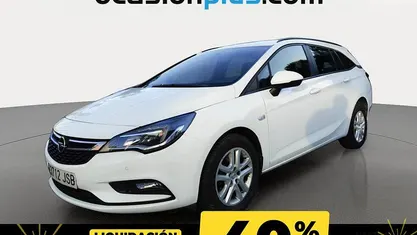 Blanco Usado 2016 Opel Astra Selective Familiar | 10.510 € (Precio justo)