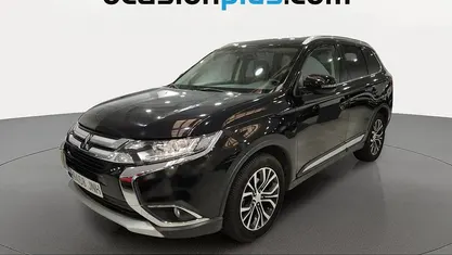 Usado Mitsubishi Outlander Motion 150 CV (110 kW) 2016 Negro SUV