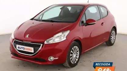 Usado Peugeot 208 Active 68 CV (50 kW) 2015 Rojo Utilitario