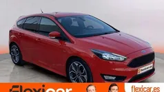 Rojo Usado 2017 Ford Focus ST-Line Berlina | 10.290 € (Precio justo)