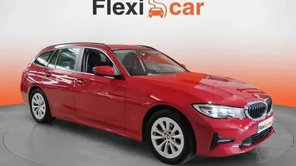 Usado BMW 318 151 CV (111 kW) 2022 Rojo Familiar