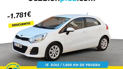 Blanco Usado 2016 Kia Rio Utilitario | 8519 € (Precio justo)
