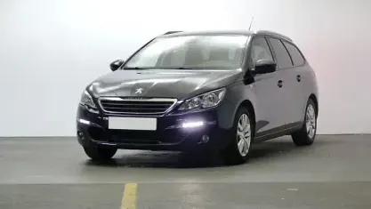 Usado Peugeot 308 Style 130 CV (95 kW) 2017 Azul Familiar