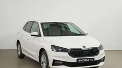 Blanco Usado 2024 Skoda Fabia Selection Utilitario | 16.900 € (Precio justo)