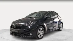 Usado 2024 Toyota Yaris Hybrid Active Berlina | 21.900 € (Precio justo)