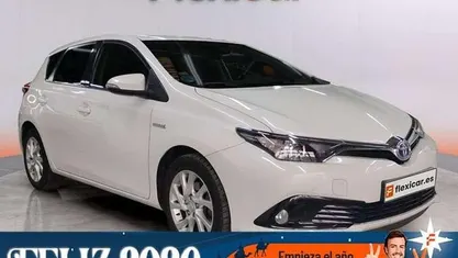 Usado 2018 Toyota Auris Hybrid Active Utilitario | 13.490 € (Precio justo)