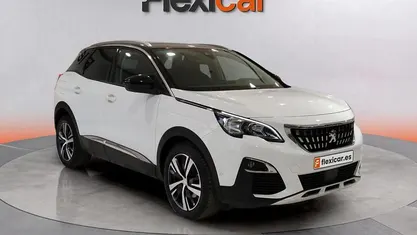 Usado Peugeot 3008 Allure 120 CV (88 kW) 2017 Monovolumen