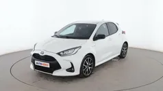 Blanco Usado 2021 Toyota Yaris Hybrid Style Berlina | 18.899 € (Precio justo)