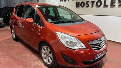 Usado Opel Meriva Excellence 110 HP (80 kW) 2011 Laranja Monovolume