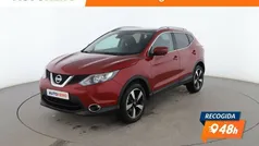 Rojo Usado 2016 Nissan Qashqai N-Connecta SUV | 14.799 €