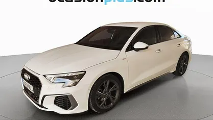 Käytetty Audi A3 S-Line 116 HP (85 kW) 2023 Valkoinen Sedan