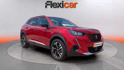 Usado Peugeot e-2008 Active 100 kW (136 CV) 2022 Rojo SUV