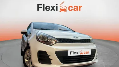 Usado Kia Rio 84 CV (61 kW) 2017 Berlina