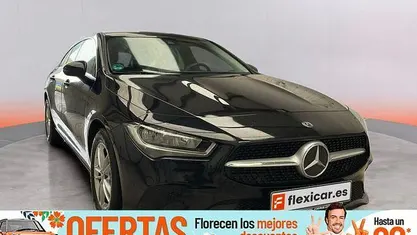 Usado Mercedes CLA180 116 CV (85 kW) 2020 Negro Berlina