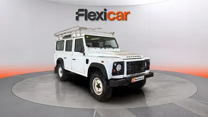 Usado Land Rover Defender 122 CV (89 kW) 2016 Blanco Familiar