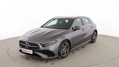 Usado Mercedes A200 AMG line 150 CV (110 kW) 2023 Gris Berlina