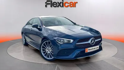 Usado Mercedes CLA220 190 CV (139 kW) 2025 Azul Berlina