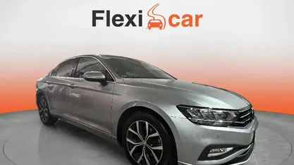 Usado VW Passat Executive 150 CV (110 kW) 2020 Gris Berlina