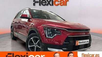 Usado Kia Niro 141 HP (103 kW) 2022 Vermelho SUV