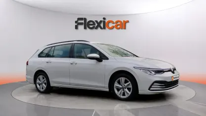 Usado VW Golf VII Life 116 CV (85 kW) 2021 Gris Utilitario