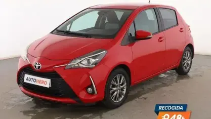 Begagnad Toyota Yaris Business Edition 69 HK (50 kW) 2018 Röd Sedan
