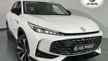 Blanco Usado 2024 MG HS Luxury SUV | 37.200 €